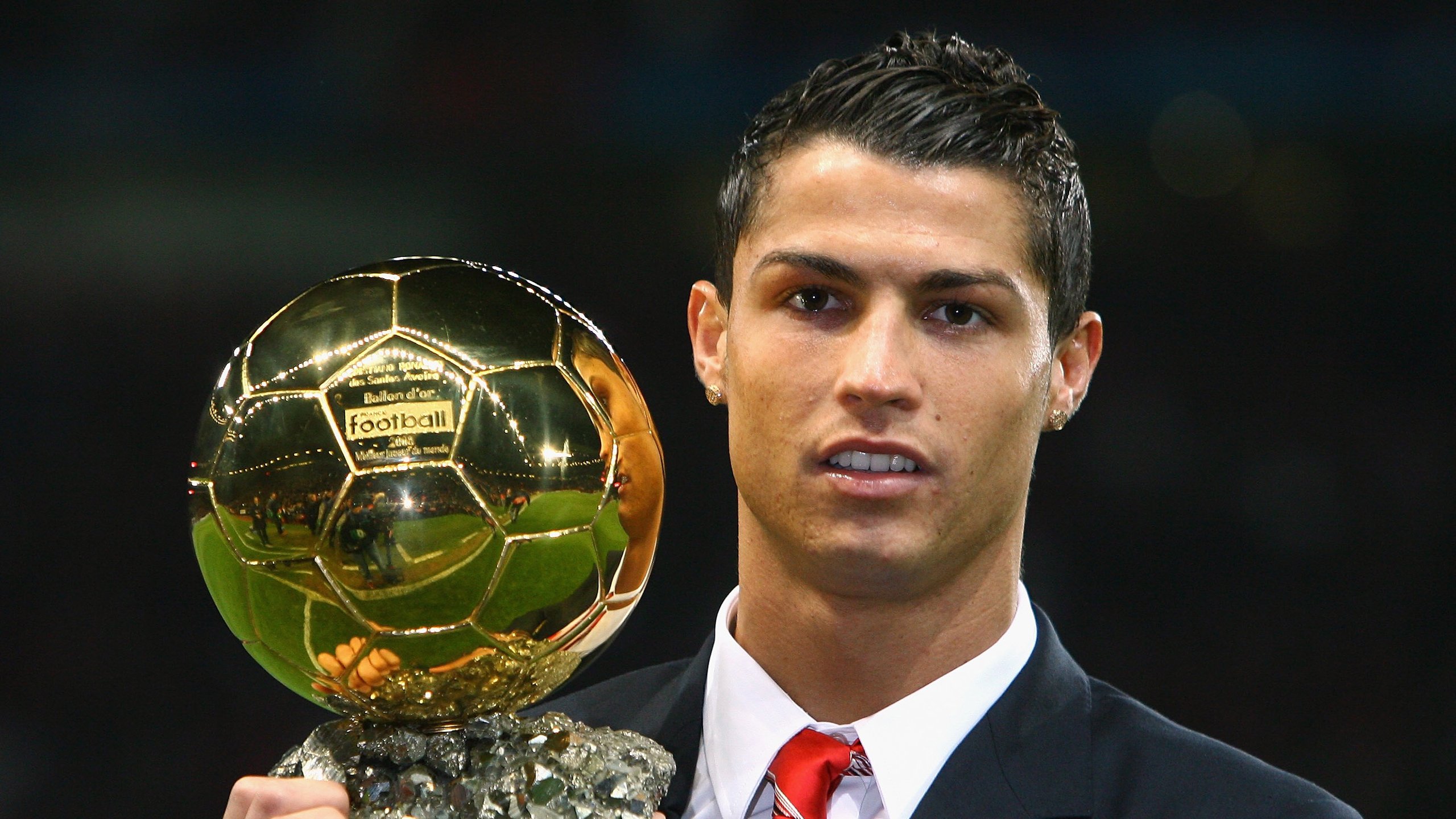 巴萨防线频现漏洞,布鲁日再次反击破门,晋级形势严峻,巴萨不败纪录