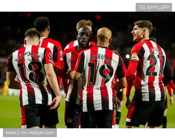 布伦特福德门将高接低挡